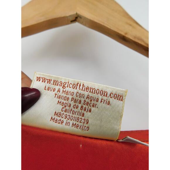 Magic Of The Moon Women's Flared Sleeve Silky Beaded Asymmetrical Blouse Size 1X - Picture 5 of 5